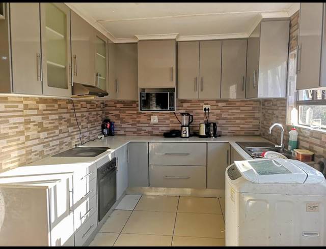 5 BEDROOM HOUSE FOR SALE IN LOVU